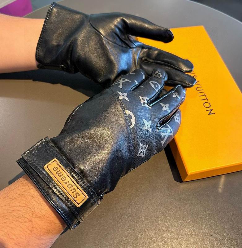 LV man gloves hm155